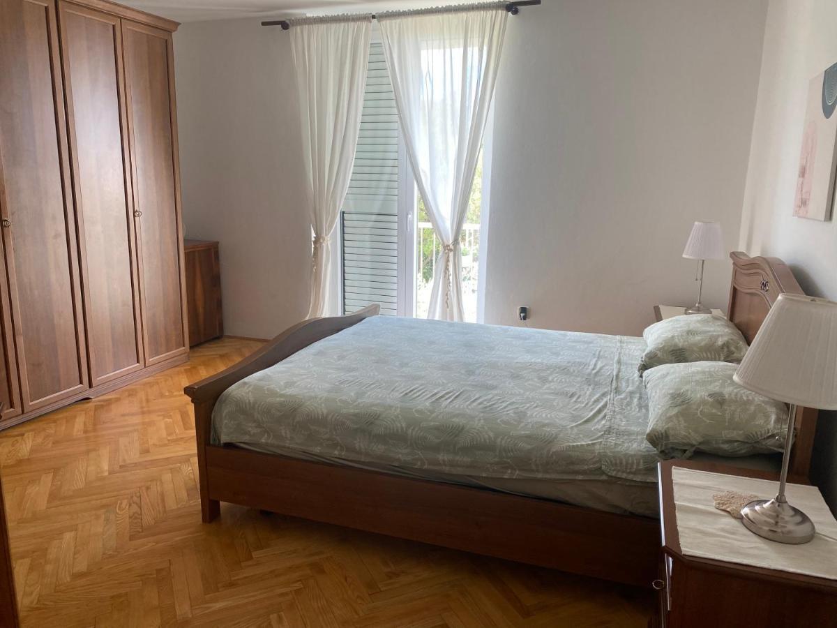 Kate Apartment Ровінь Екстер'єр фото